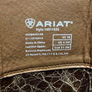 Ariat chandler distressed brown size 7b like new very lightly used